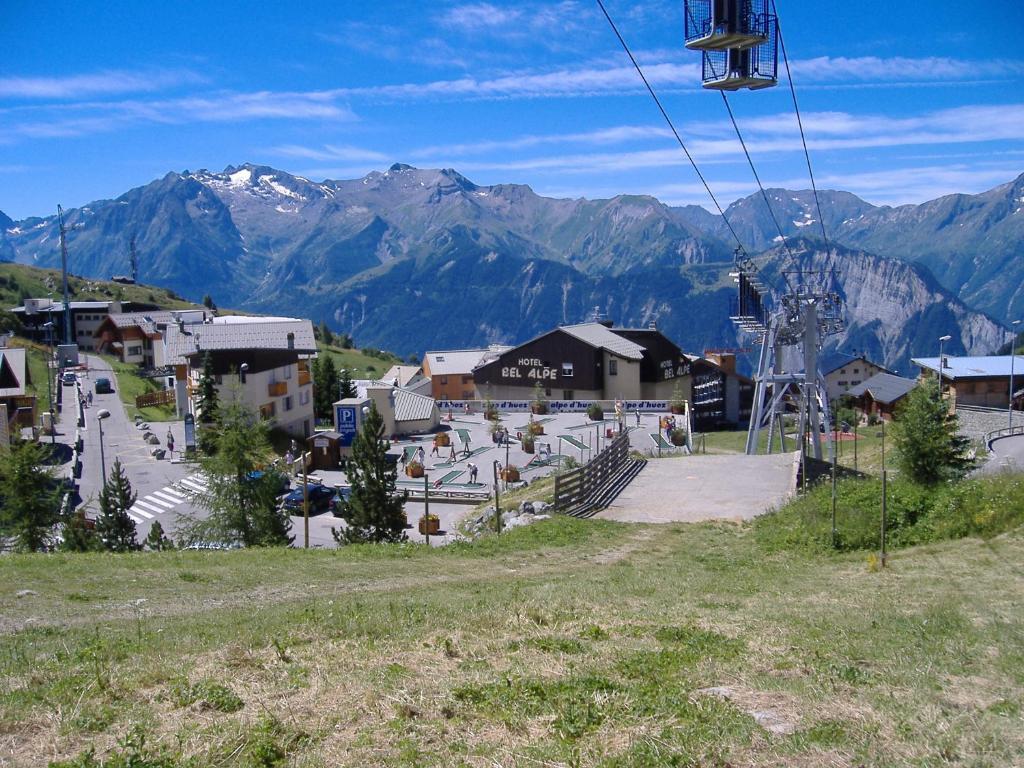 Langley Hotel Le Petit Prince Alpe d'Huez Bagian luar foto