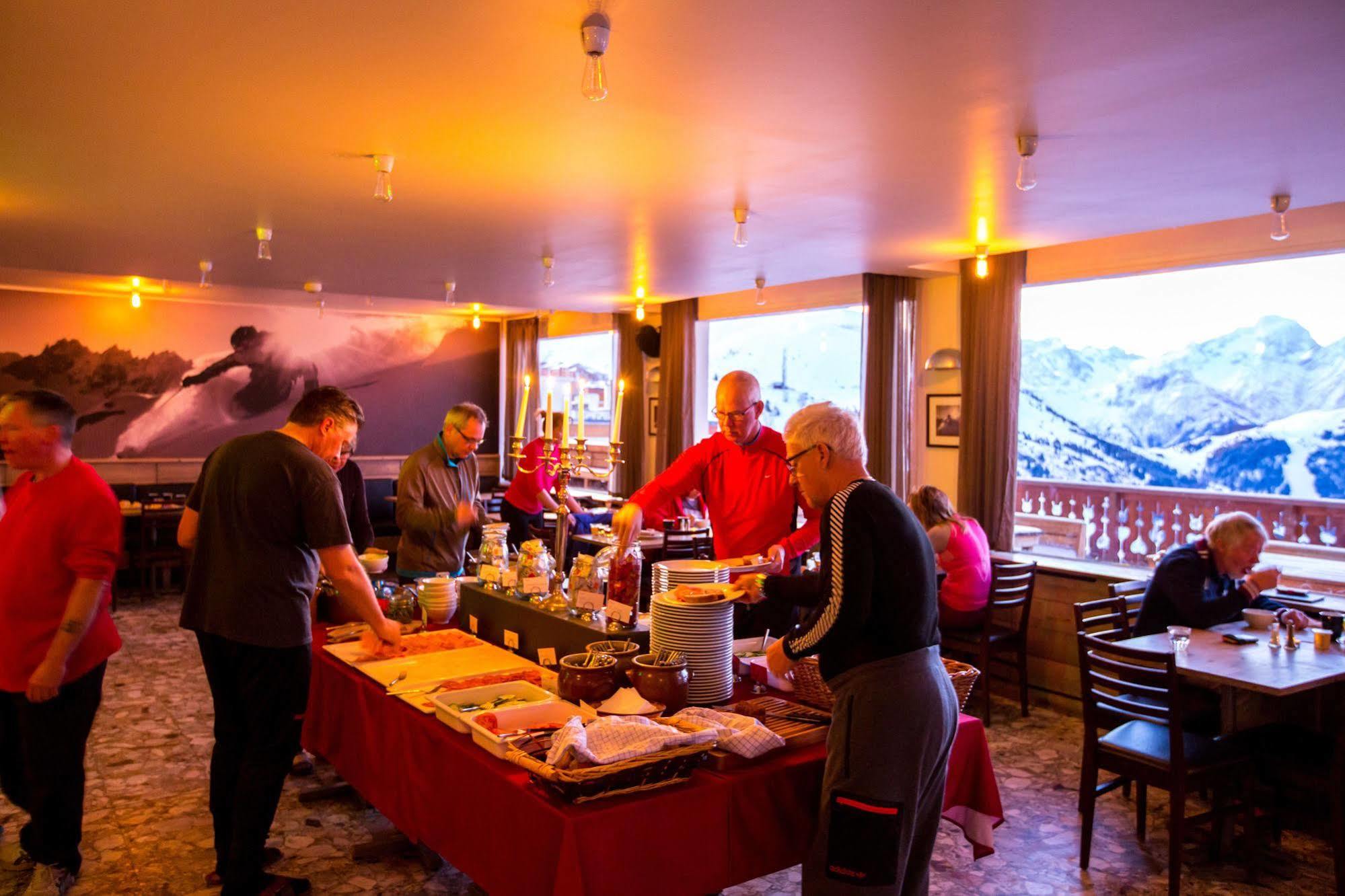 Langley Hotel Le Petit Prince Alpe d'Huez Bagian luar foto